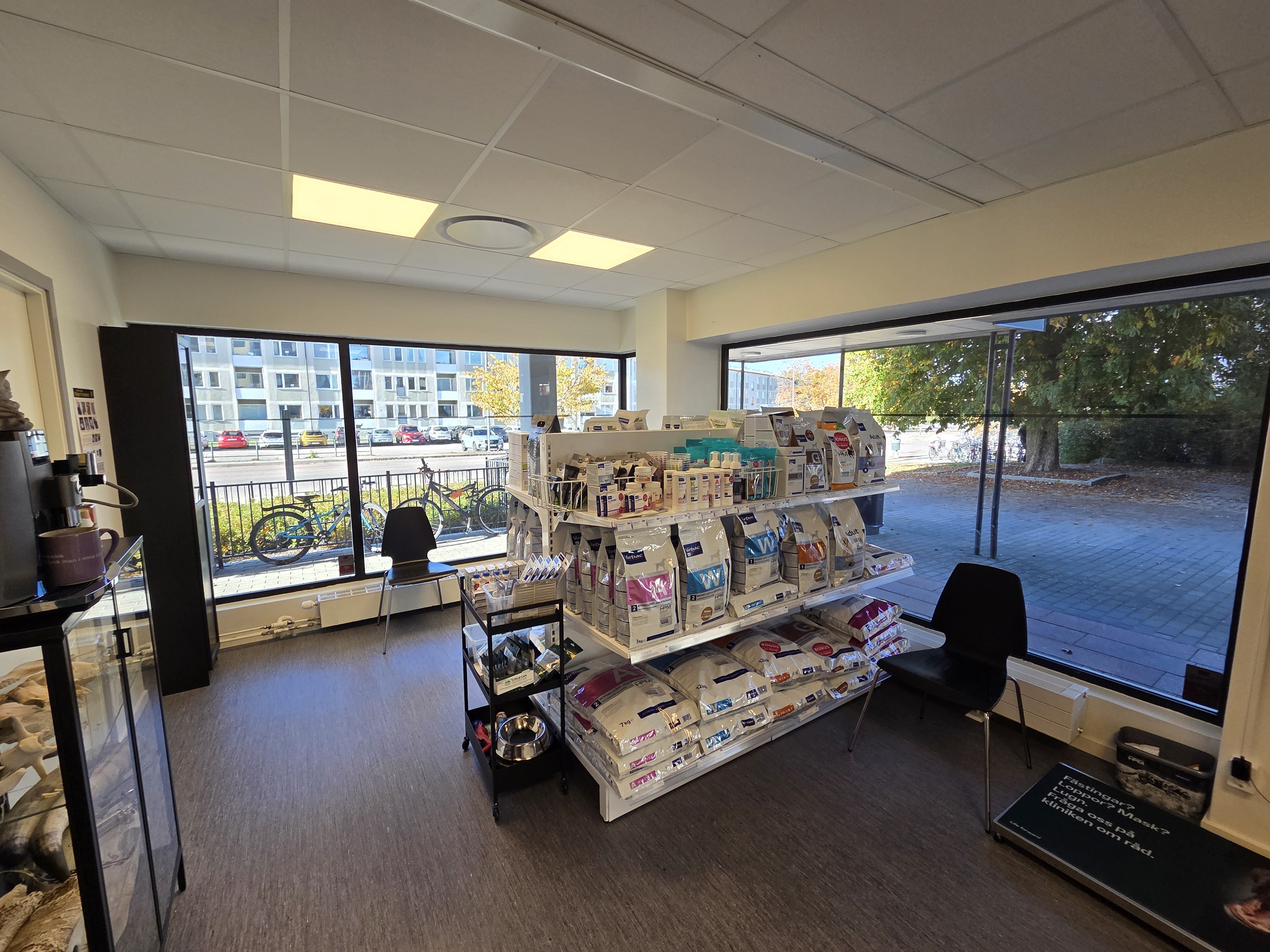 Kliniken sett från vägen